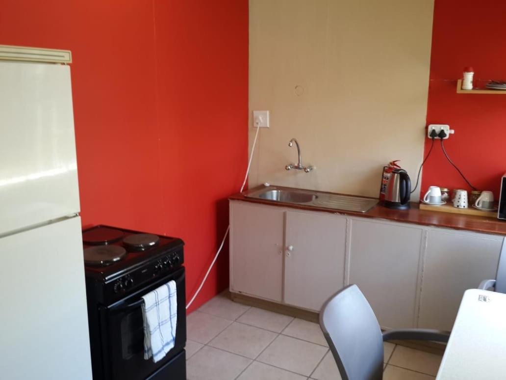 A & R Guesthouse Bloemfontein Exterior foto